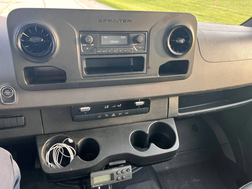 2023 Mercedes-Benz VS30 Sprinter - Image 10 of 23