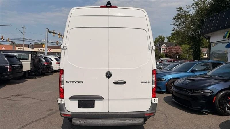 2023 Mercedes-Benz VS30 Sprinter - Image 4 of 11