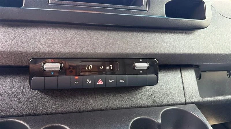 2023 Mercedes-Benz VS30 Sprinter - Image 9 of 11