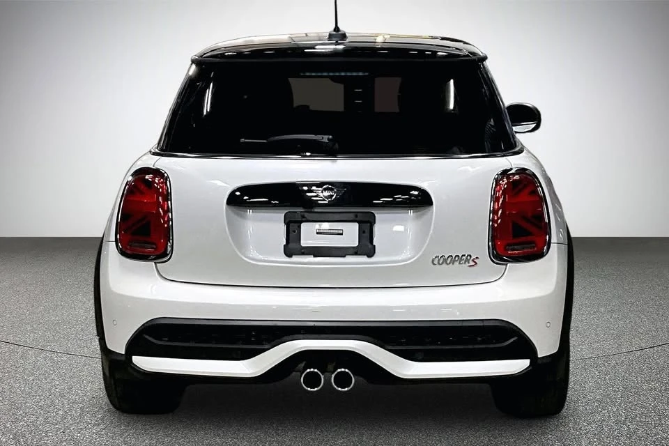 2023 Mini Mini Cooper S 3rd Gen - Image 5 of 15