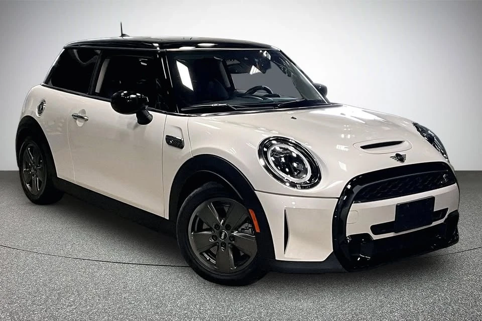 2023 Mini Mini Cooper S 3rd Gen - Image 3 of 15