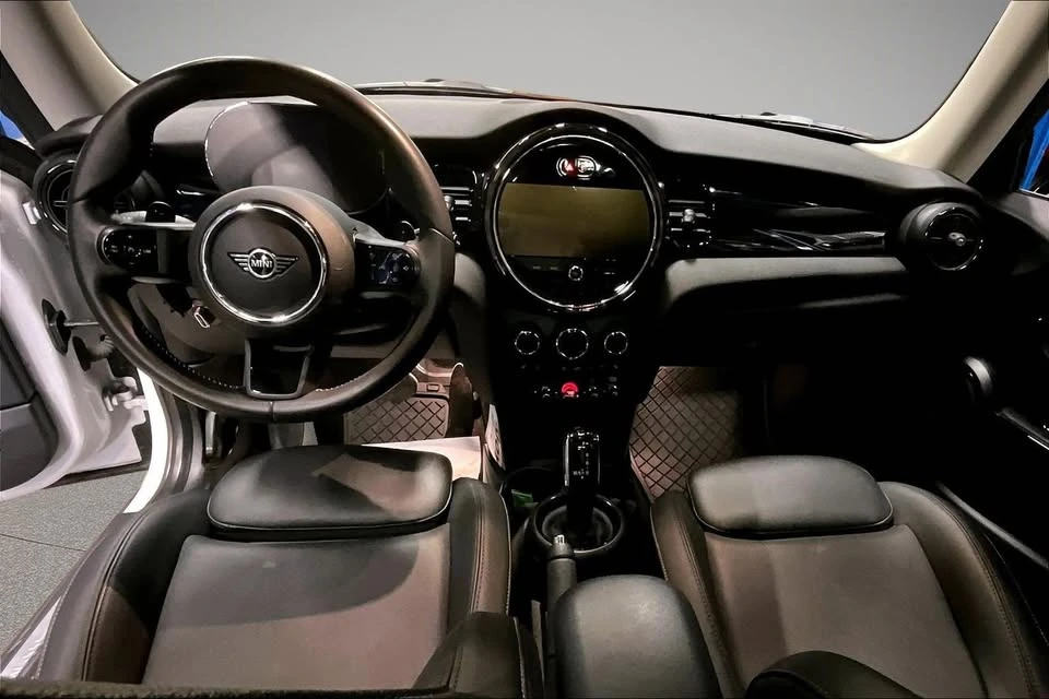 2023 Mini Mini Cooper S 3rd Gen - Image 10 of 15