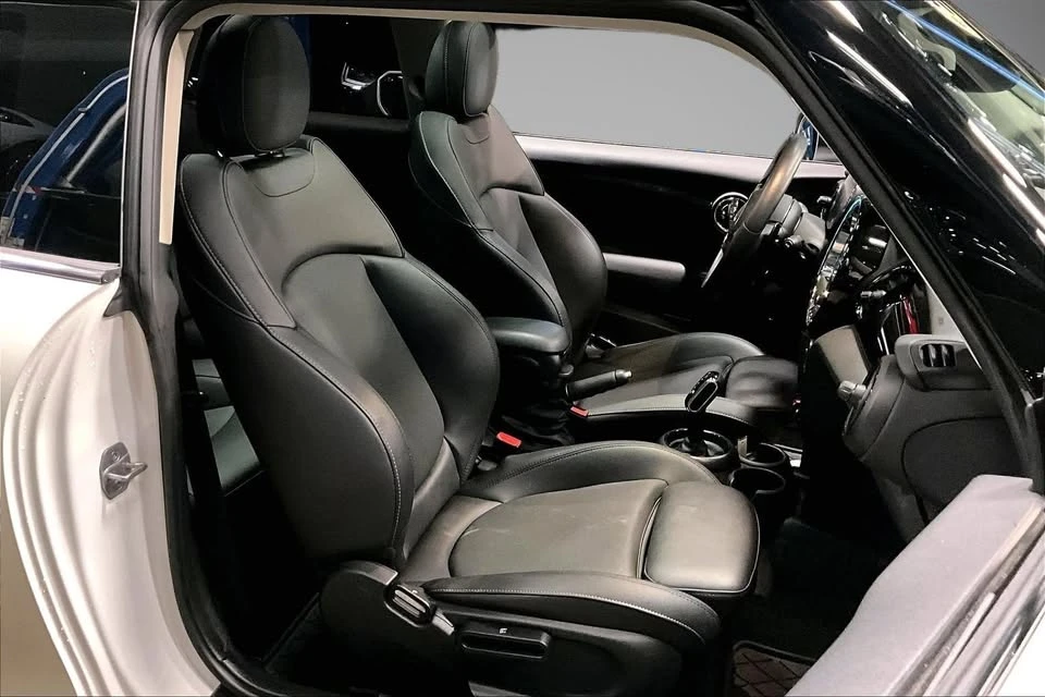 2023 Mini Mini Cooper S 3rd Gen - Image 13 of 15
