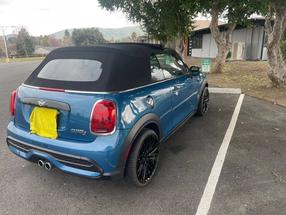 2023 Mini Mini Cooper S 3rd Gen - Image 6 of 7