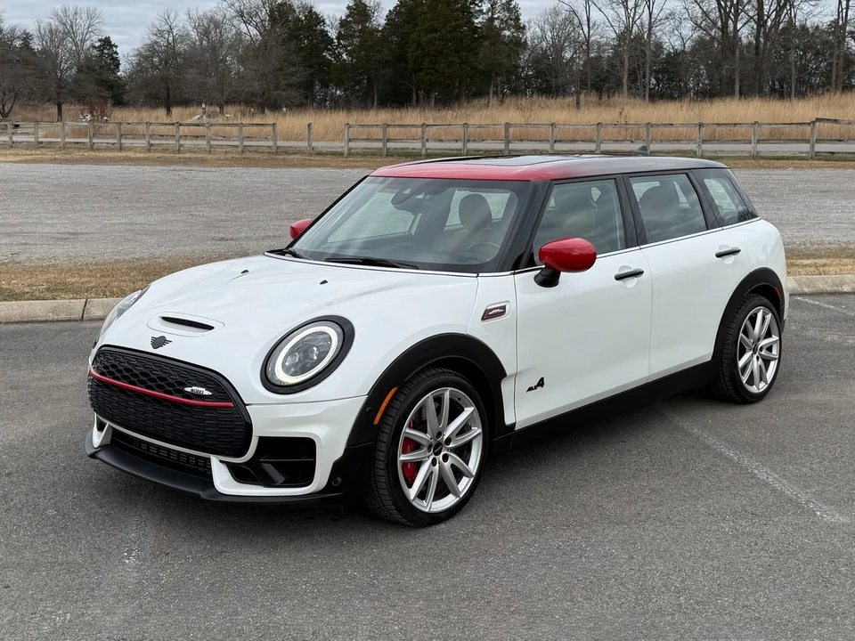 2023 Mini Clubman 2nd Gen - Image 2 of 12