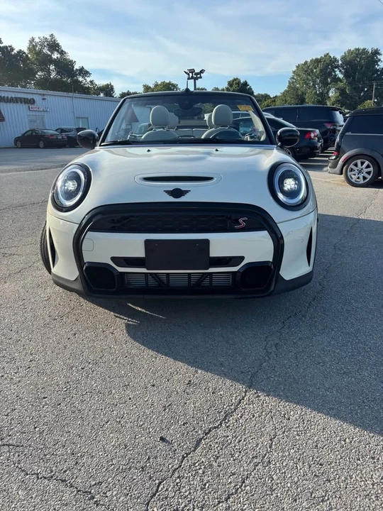 2023 Mini Mini 3rd Gen - Image 2 of 7