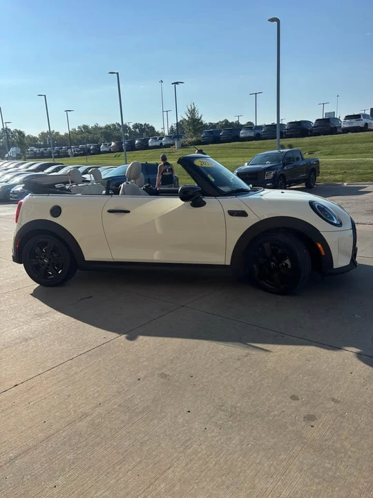 2023 Mini Mini Cooper S 3rd Gen - Image 3 of 5