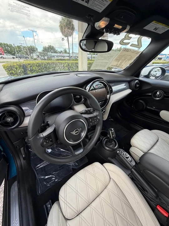 2023 Mini Mini Cooper S 3rd Gen - Image 10 of 13