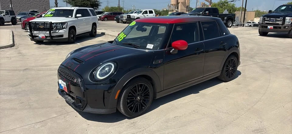 2023 Mini Mini 3rd Gen - Image 2 of 11