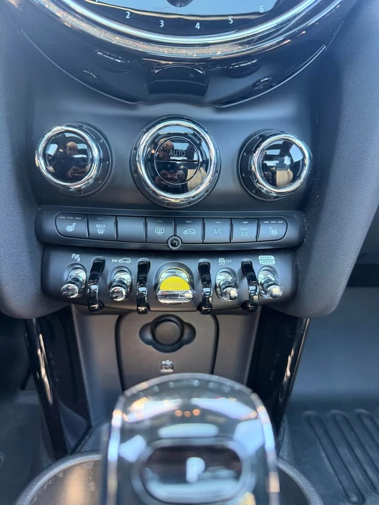 2023 Mini Mini 3rd Gen - Image 17 of 19