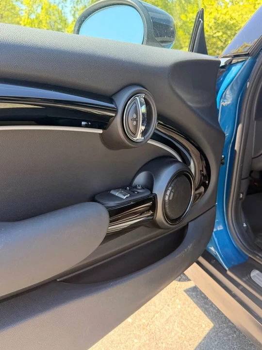 2023 Mini Mini 3rd Gen - Image 4 of 19