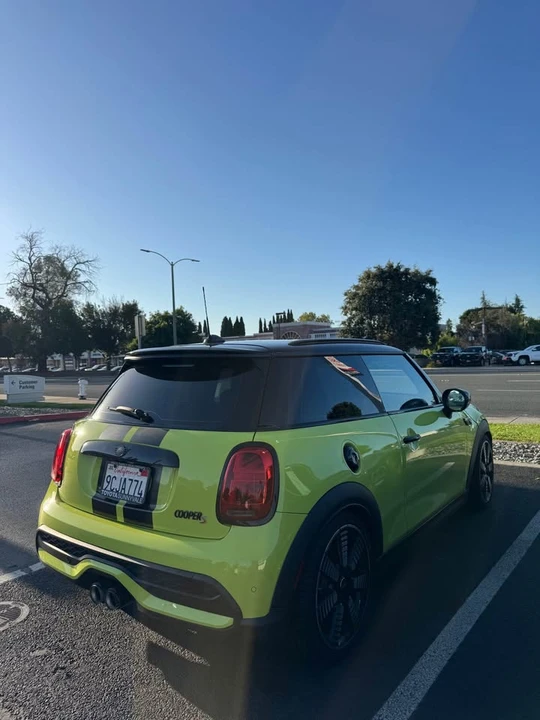 2023 Mini Mini Cooper S 3rd Gen - Image 9 of 10