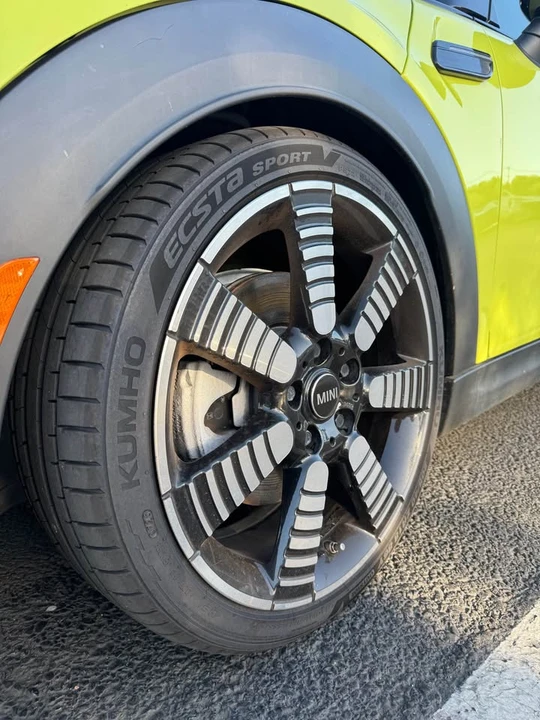 2023 Mini Mini Cooper S 3rd Gen - Image 7 of 10