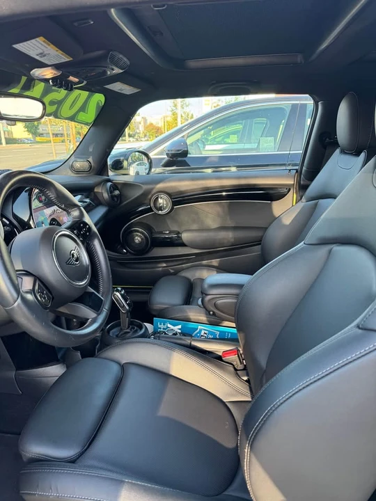 2023 Mini Mini Cooper S 3rd Gen - Image 5 of 10