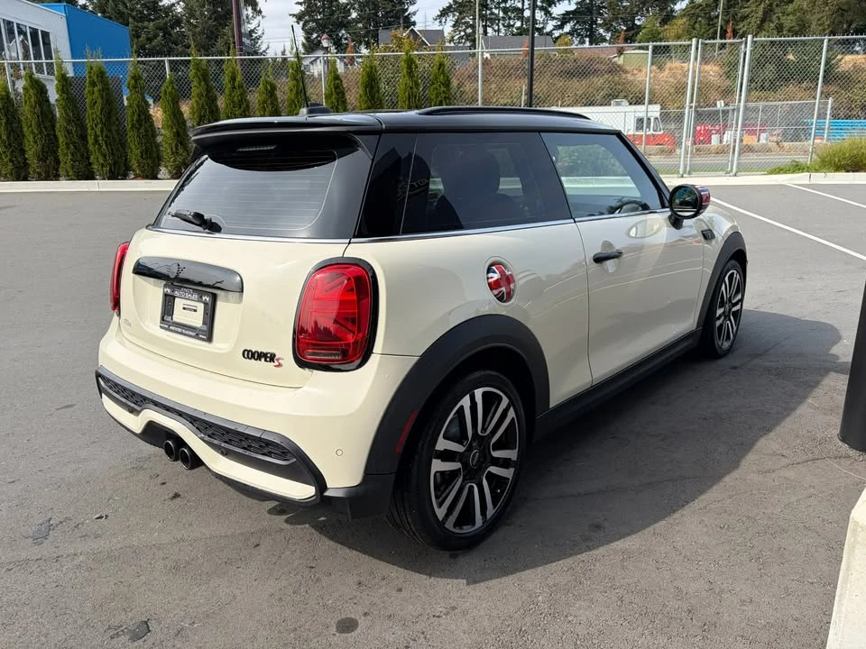 2023 Mini Mini Cooper S 3rd Gen - Image 9 of 20