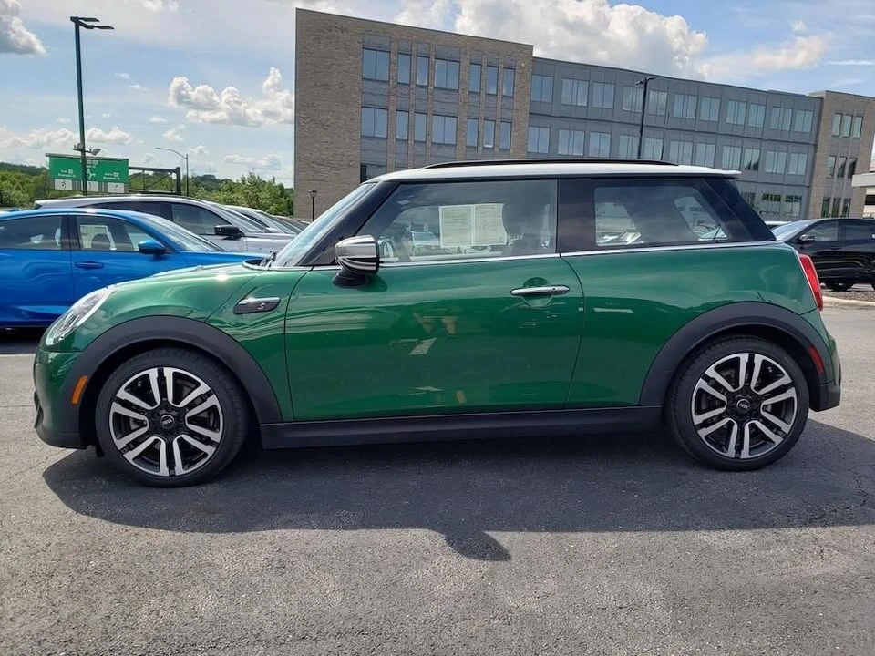 2023 Mini Mini Cooper S 3rd Gen - Image 5 of 20