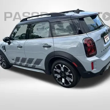 2023 MINI Cooper S Countryman Iconic