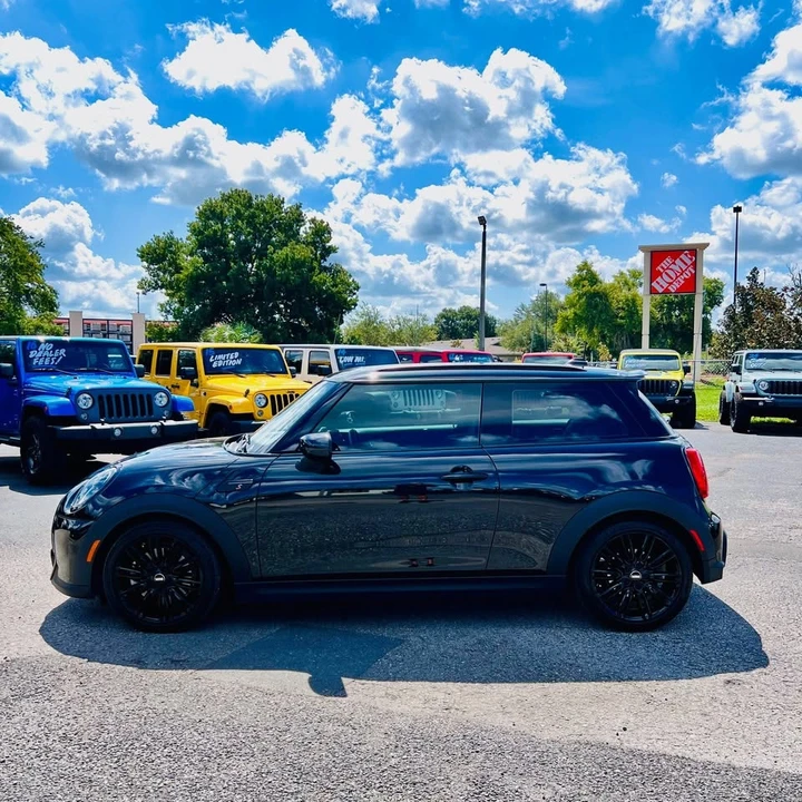 2023 Mini Mini Cooper S 3rd Gen - Image 3 of 17