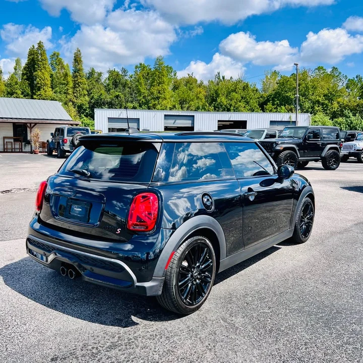 2023 Mini Mini Cooper S 3rd Gen - Image 9 of 18