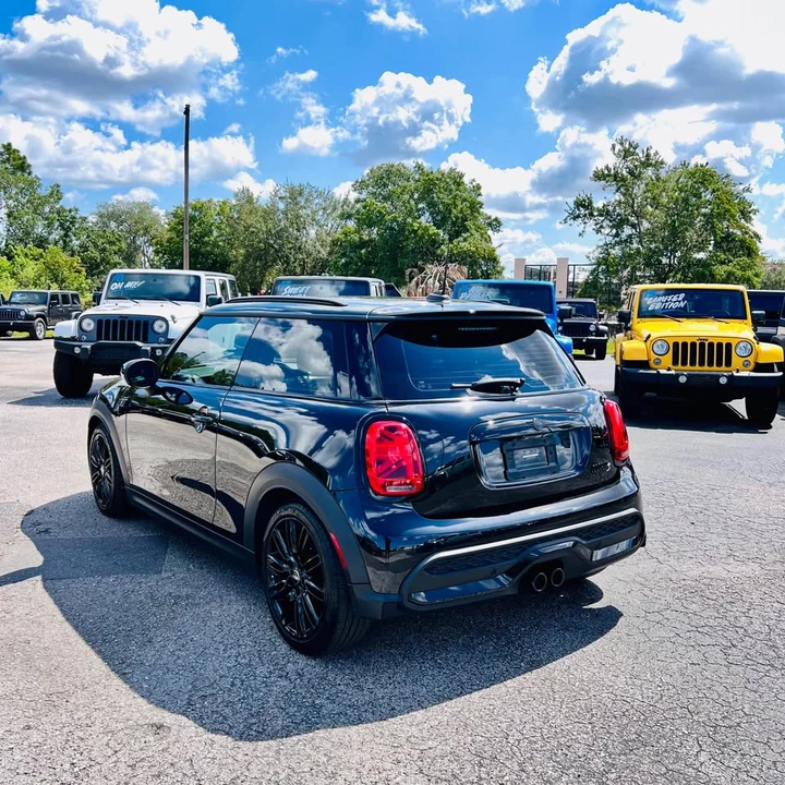 2023 Mini Mini Cooper S 3rd Gen - Image 4 of 18