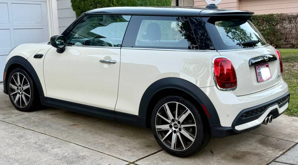 2023 Mini Mini Cooper S 3rd Gen - Image 14 of 16
