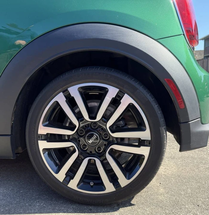 2023 Mini Mini Cooper S 3rd Gen - Image 18 of 24