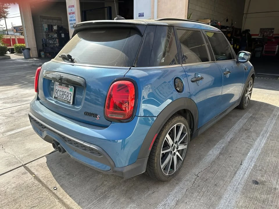 2023 Mini Mini Cooper S 3rd Gen - Image 8 of 10