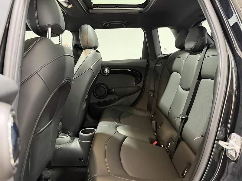2023 Mini Mini Cooper S 3rd Gen - Image 7 of 9