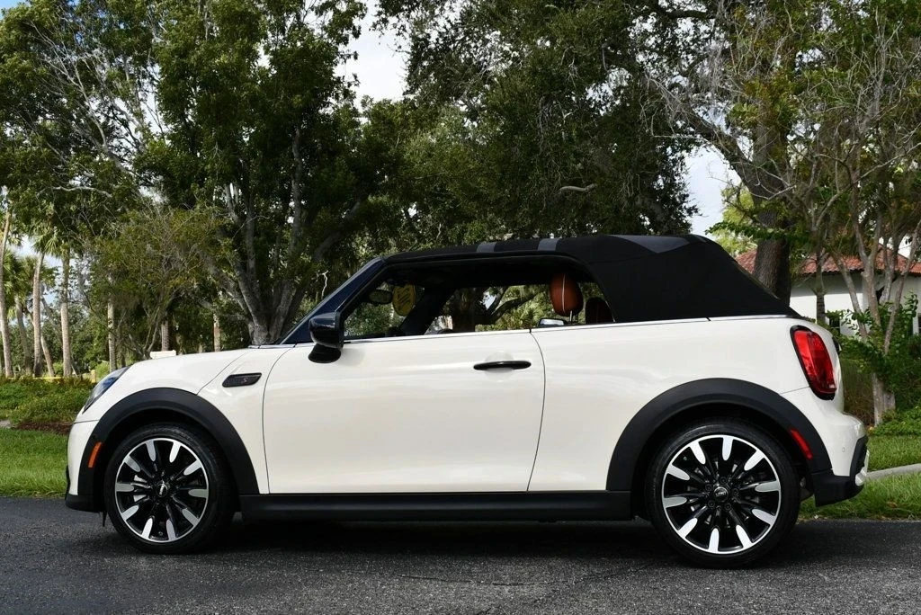 2023 Mini Mini Cooper S 3rd Gen - Image 4 of 12
