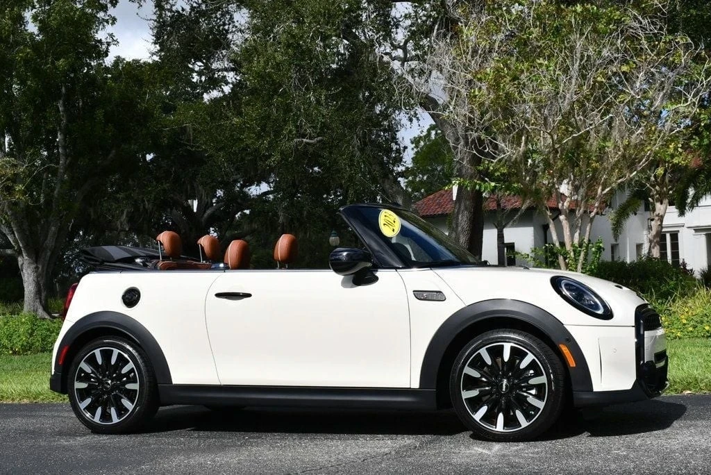 2023 Mini Mini Cooper S 3rd Gen - Image 8 of 12