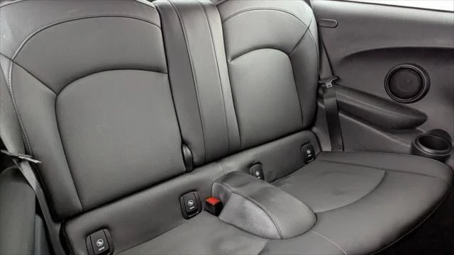 2023 Mini Mini Cooper S 3rd Gen - Image 16 of 20