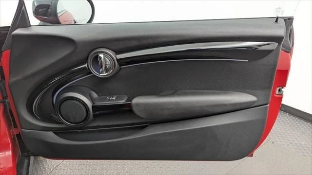 2023 Mini Mini Cooper S 3rd Gen - Image 18 of 20