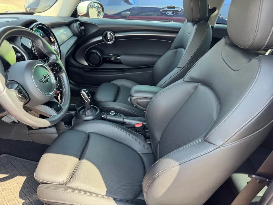 2023 Mini Mini Cooper S 3rd Gen - Image 3 of 5