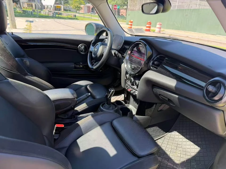 2023 Mini Mini Cooper S 3rd Gen - Image 6 of 6