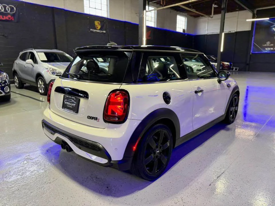 2023 Mini Mini Cooper S 3rd Gen - Image 5 of 19
