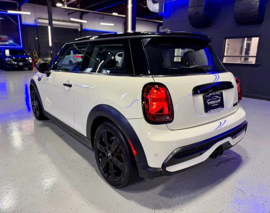 2023 Mini Mini Cooper S 3rd Gen - Image 3 of 19
