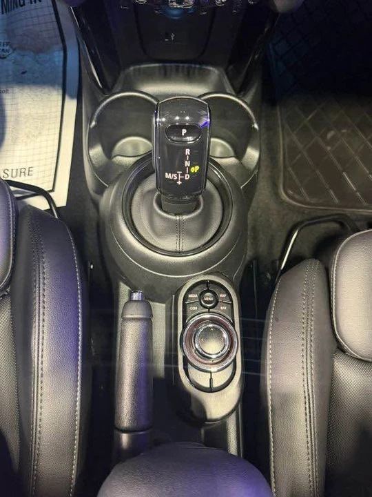 2023 Mini Mini Cooper S 3rd Gen - Image 18 of 19