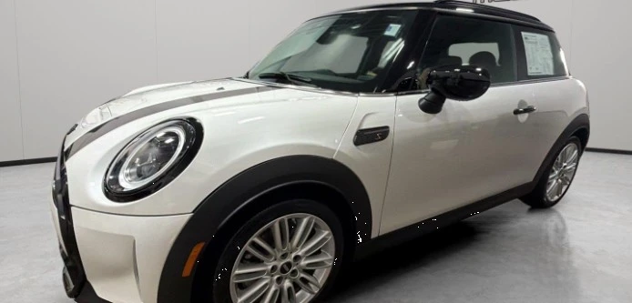 2023 Mini Mini Cooper S 3rd Gen - Image 5 of 12