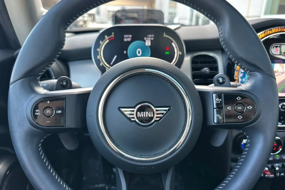 2023 Mini Mini Cooper S 3rd Gen - Image 18 of 20