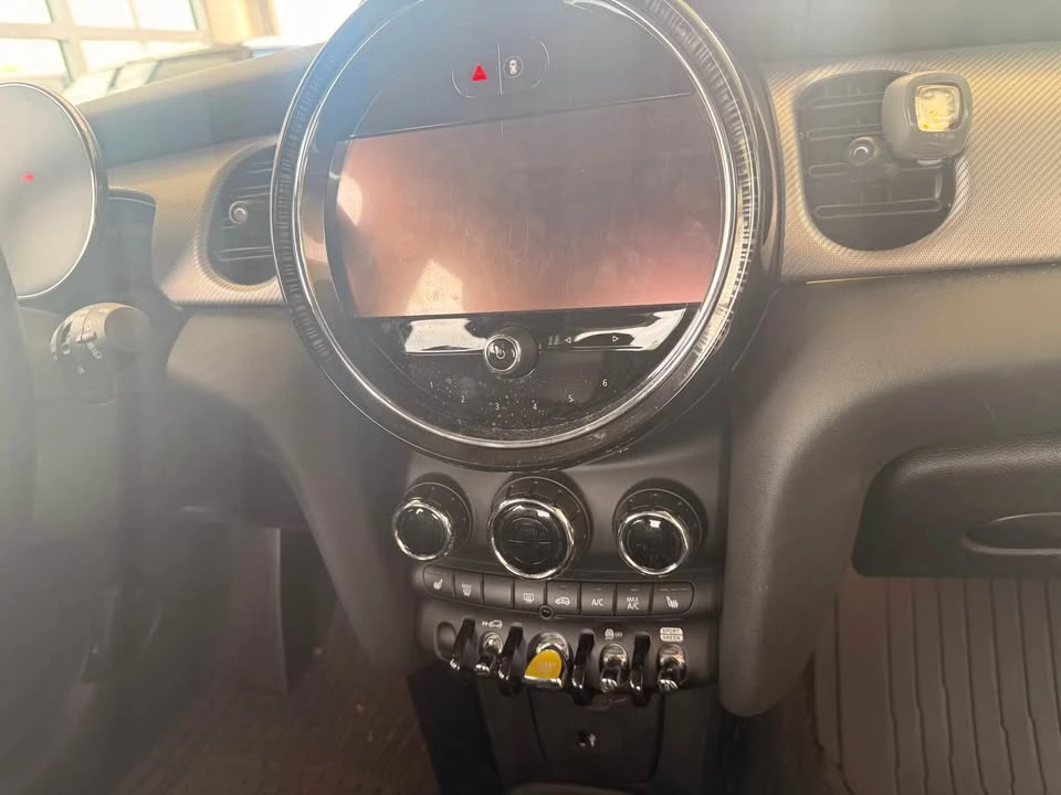 2023 Mini Mini 3rd Gen - Image 9 of 10