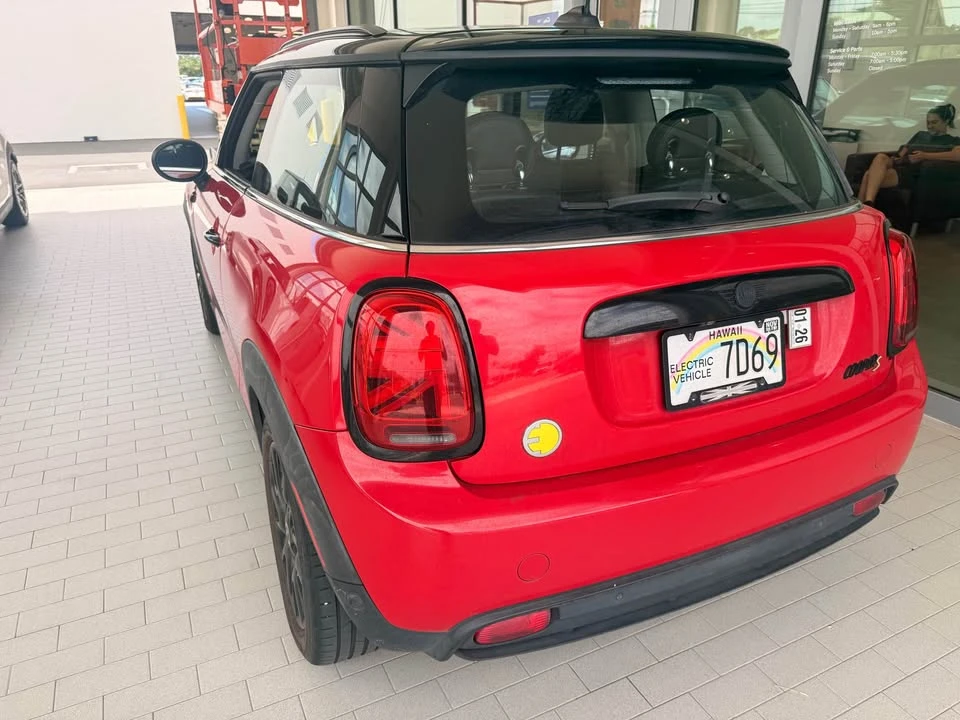 2023 Mini Mini 3rd Gen - Image 4 of 10
