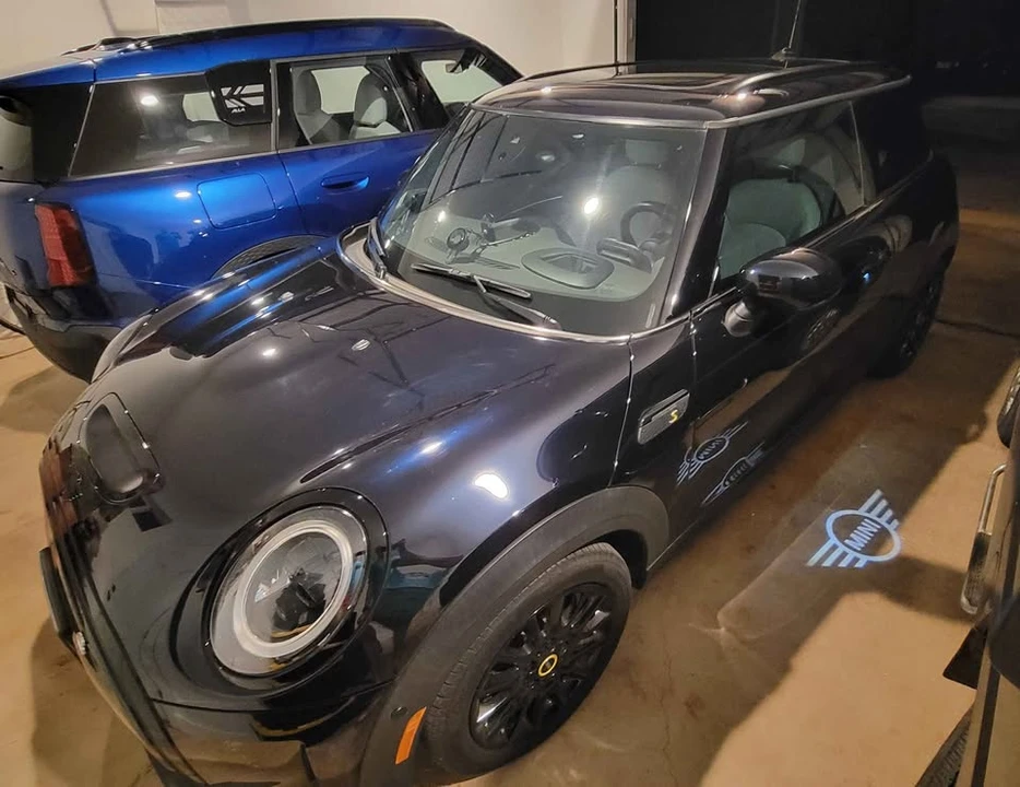 2023 Mini Mini 3rd Gen - Image 16 of 18