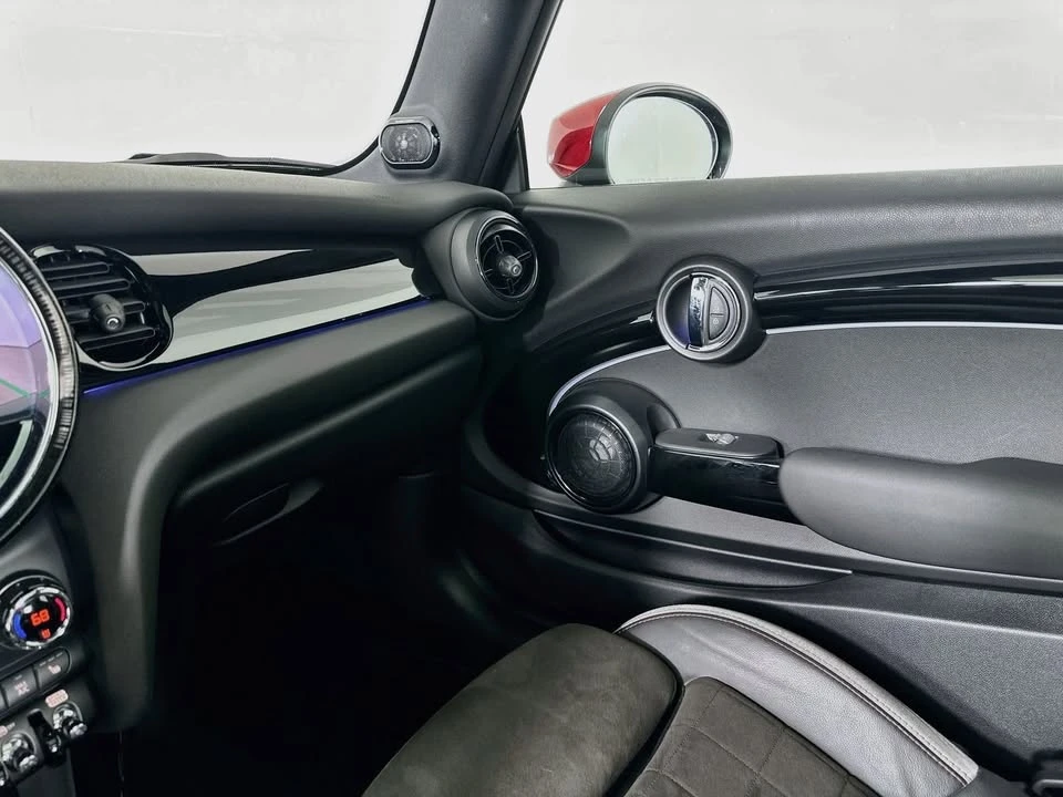 2023 Mini Mini John Cooper Works 3rd Gen - Image 14 of 20