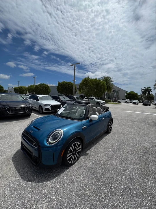 2023 Mini Mini Cooper S 3rd Gen - Image 9 of 15