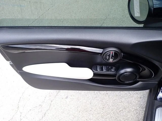 2023 Mini Mini Cooper S 3rd Gen - Image 19 of 20