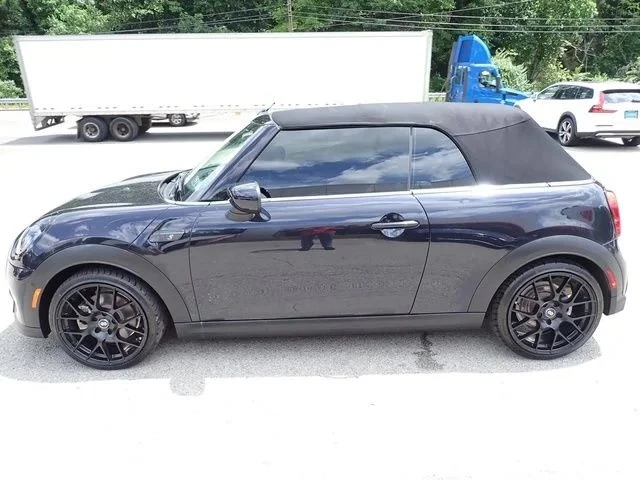 2023 Mini Mini Cooper S 3rd Gen - Image 9 of 20