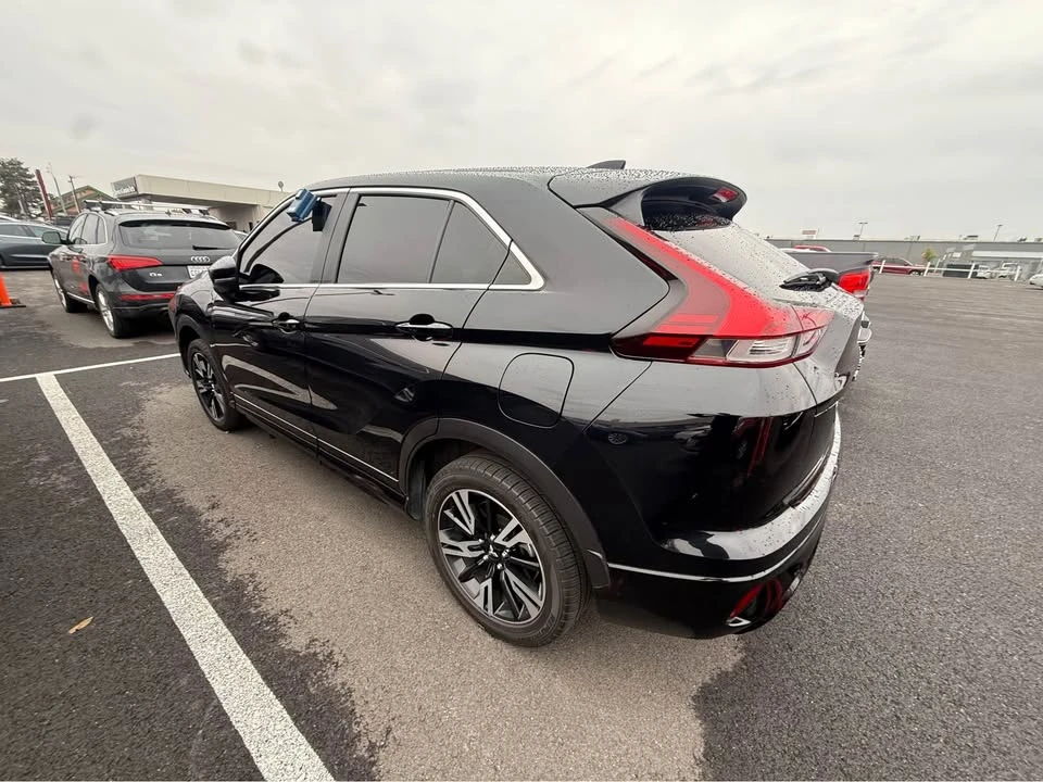 2023 Mitsubishi Eclipse Cross - Image 4 of 4