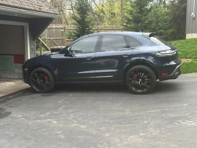 2023 Porsche Macan S - Image 4 of 5