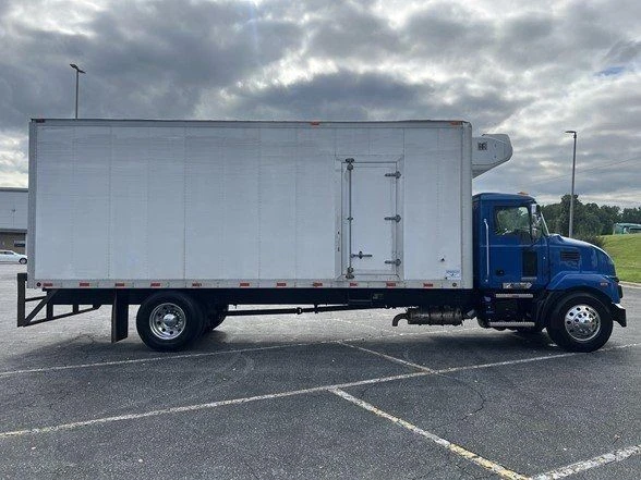 2023 Mack - Image 8 of 12