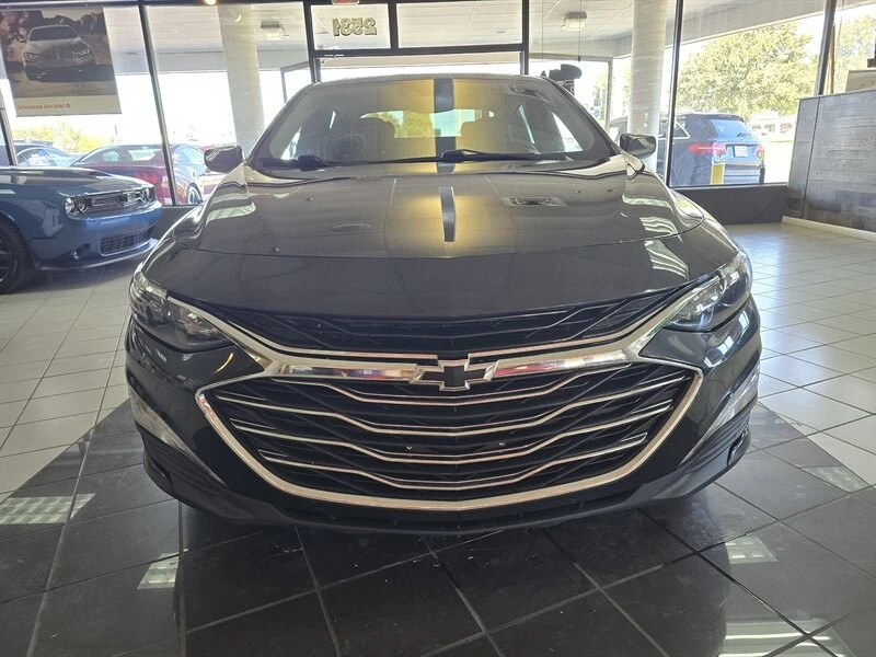2023 Chevrolet Malibu - Image 2 of 4